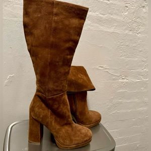 Steve Madden platform camel colored boots. Never worn!